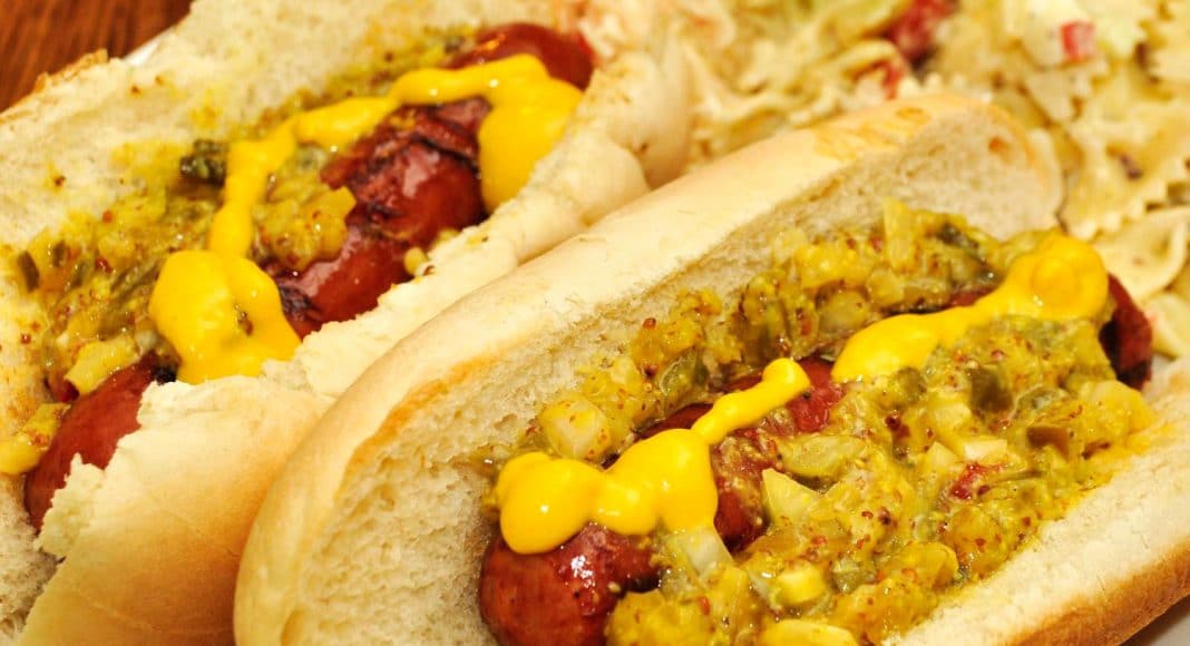 Joey Fatone's Hot Dog Stand Sparks Chaos At Mall