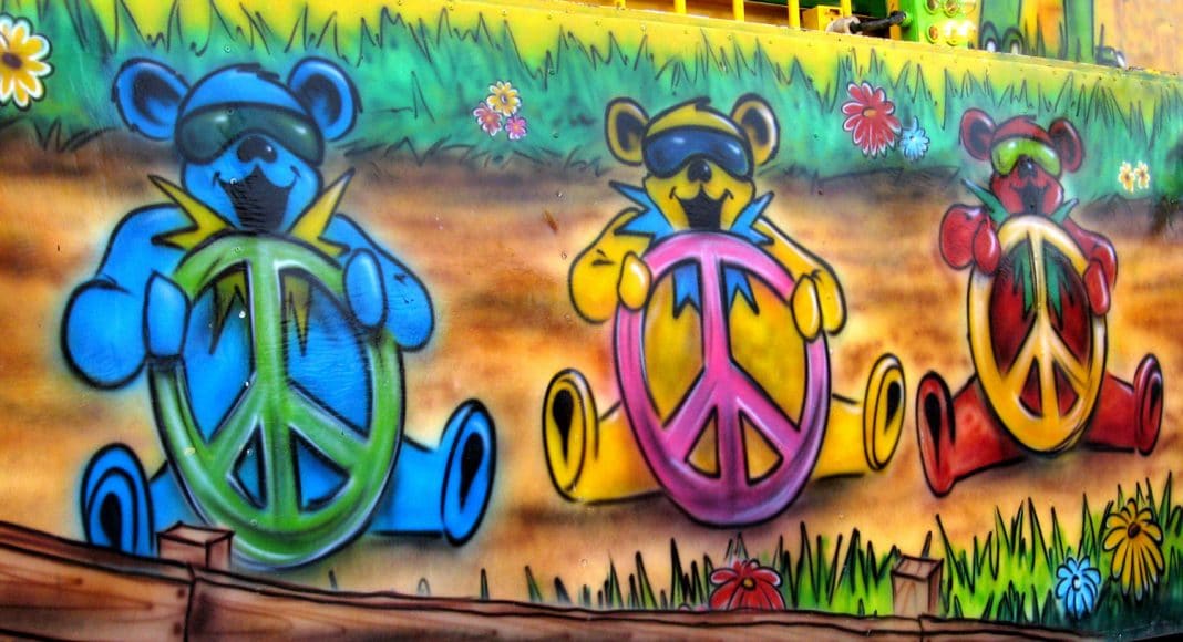 Obama Grants Clemency to Grateful Dead Fan Serving Life