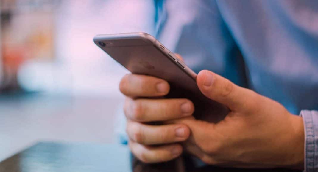 6 Simple Tips For Super-Successful Online Dating
