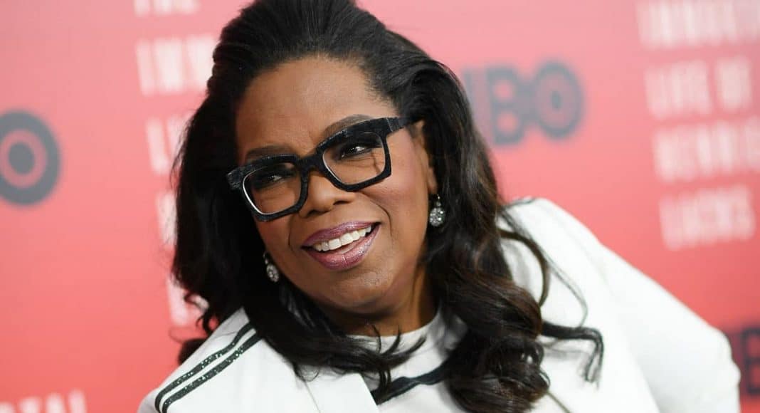 Jennifer Aniston Is Dating Again: ‘It’s Very Hush-Hush’; Oprah Worried About Upstaging Meghan Markle At Royal Wedding