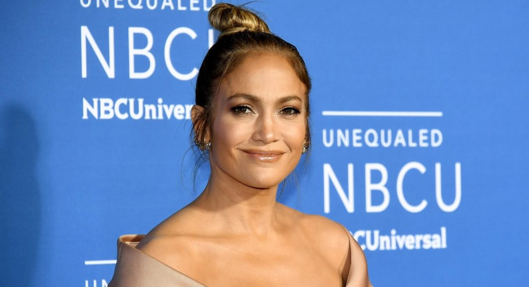 J-Lo's Bedazzled Starbucks Cup