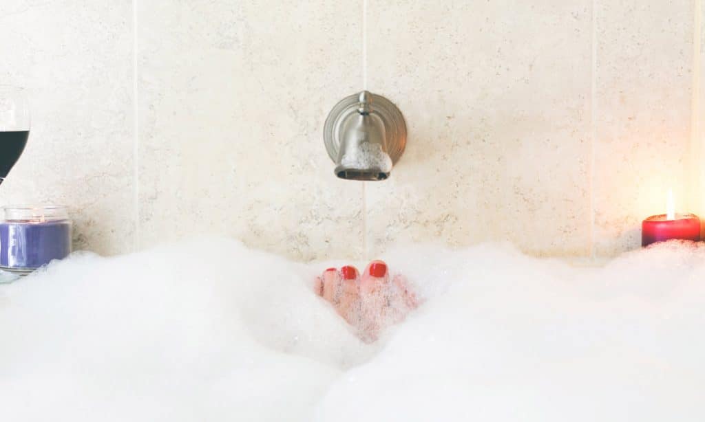 'Bathleisure' Is Now A Fashion Trend And We Don't Know Why