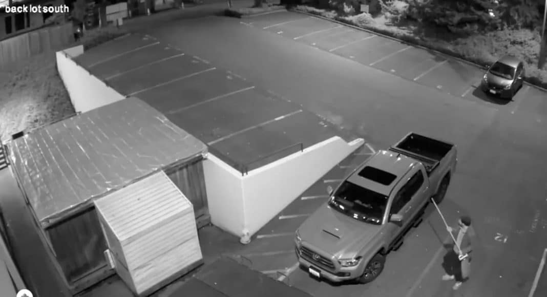 Burglar's Mop-Fueled Robbery Fail