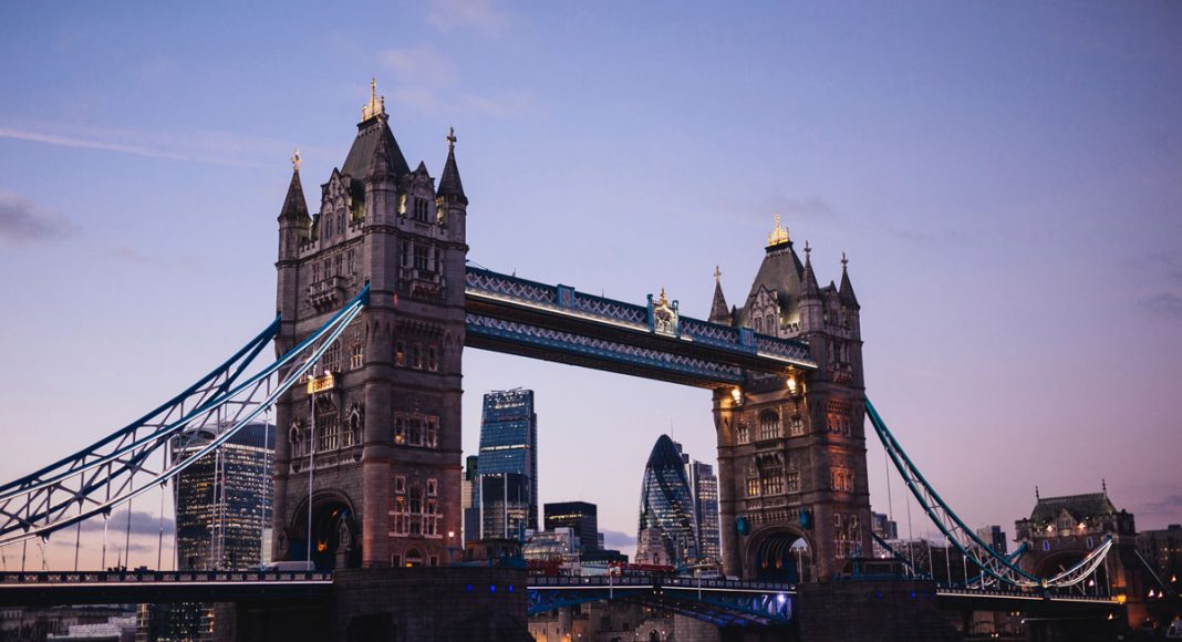 Why UK Won't See Tourism Money From Harry And Meghan's Wedding