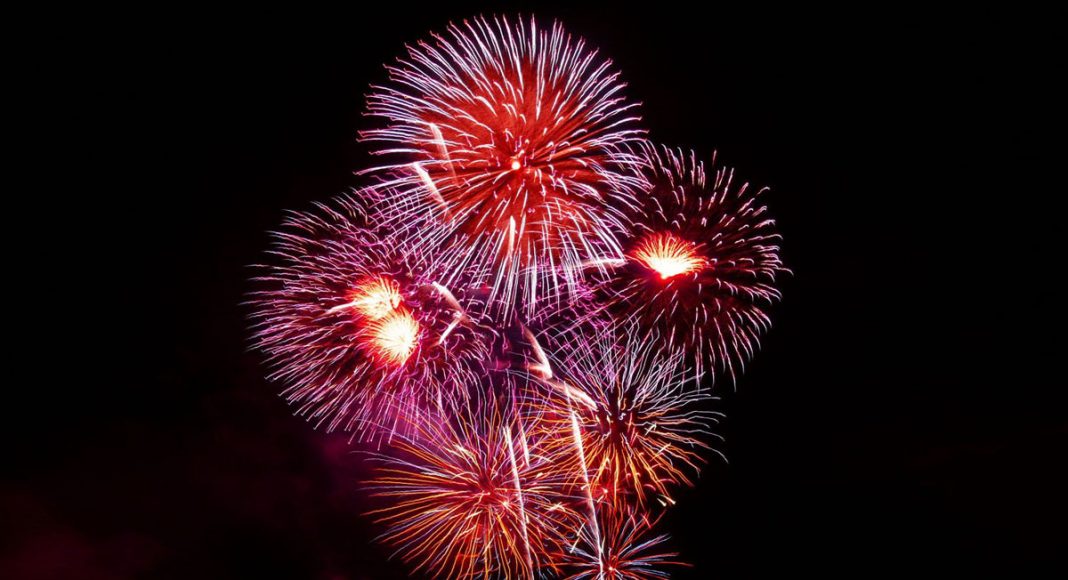How To Take Amazing Photos Of Fireworks From Your Phone