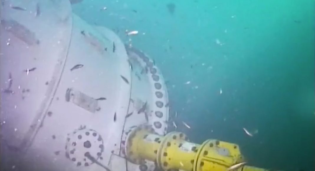 Microsoft Underwater Data Center