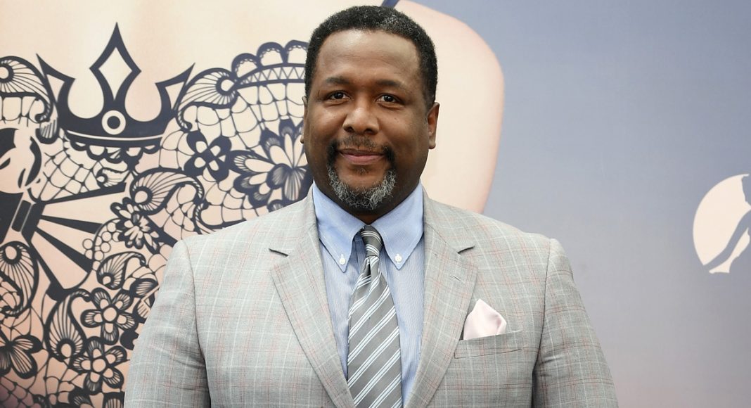 'Suits' Actor Gives Meghan Markle's Dad Some Advice
