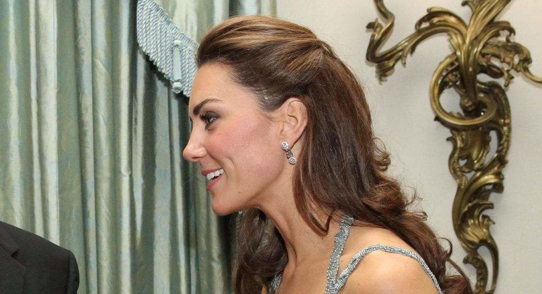 What's The Deal With The Huge Scar On Kate Middleton's Scalp?