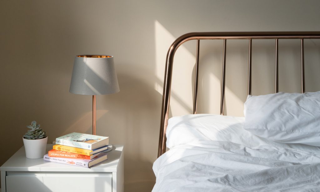10 useful accessories you should have in bedroom