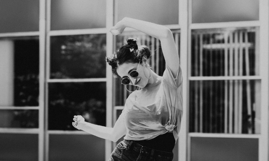 study claims that there are dance moves that are scientifically sexy