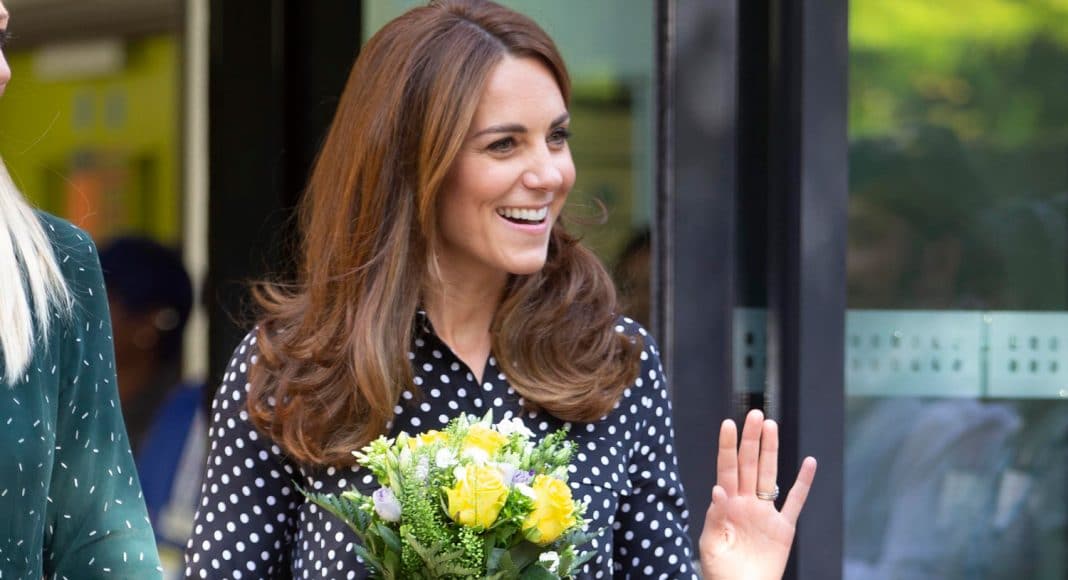 kate middleton upstaged victorias secret model
