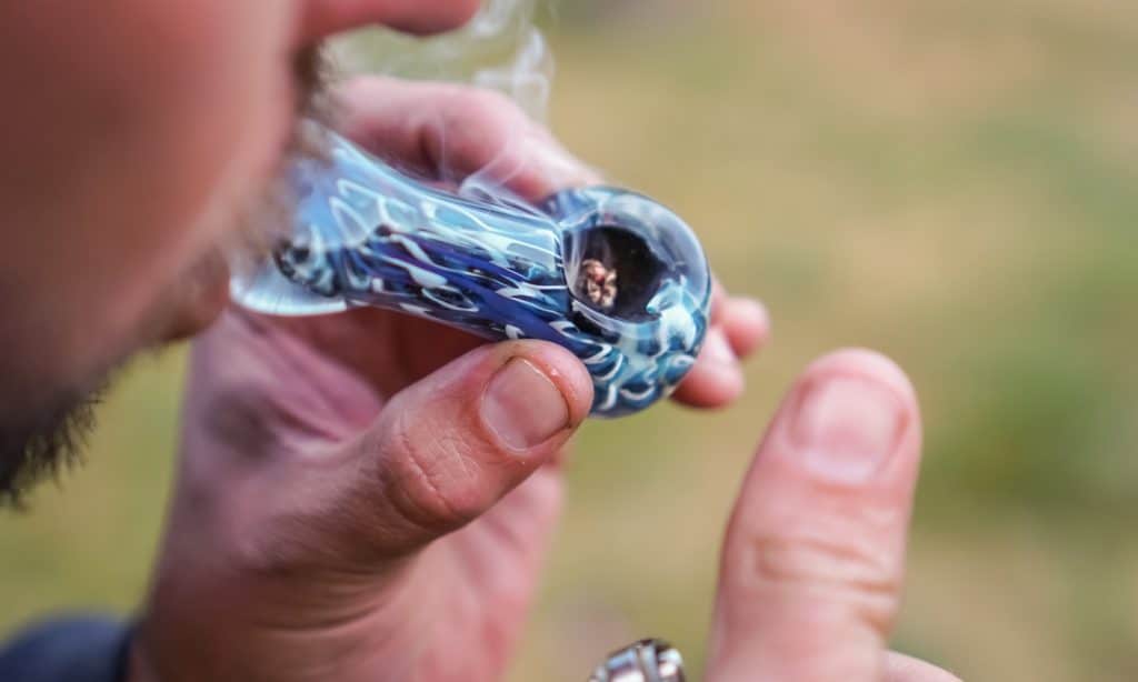 smoking from pipe exposes you to more germs than a toilet seat