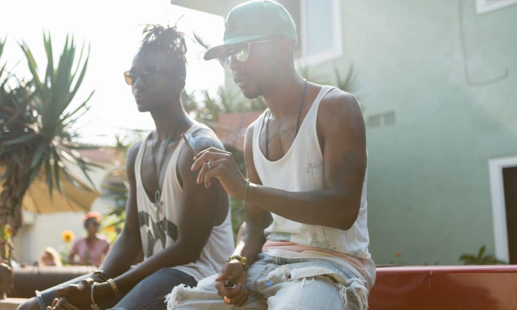 How To Sniff Out Free Weed At A Party