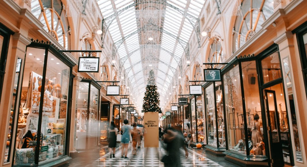 Here's Why You Should Not Shop While Stoned