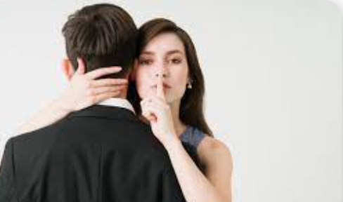 People In Relationships Are Using Dating Apps While In Quarantine