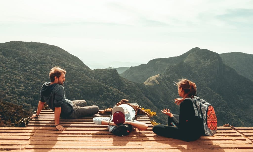 https://unsplash.com/photos/JOoOPt8tTPY