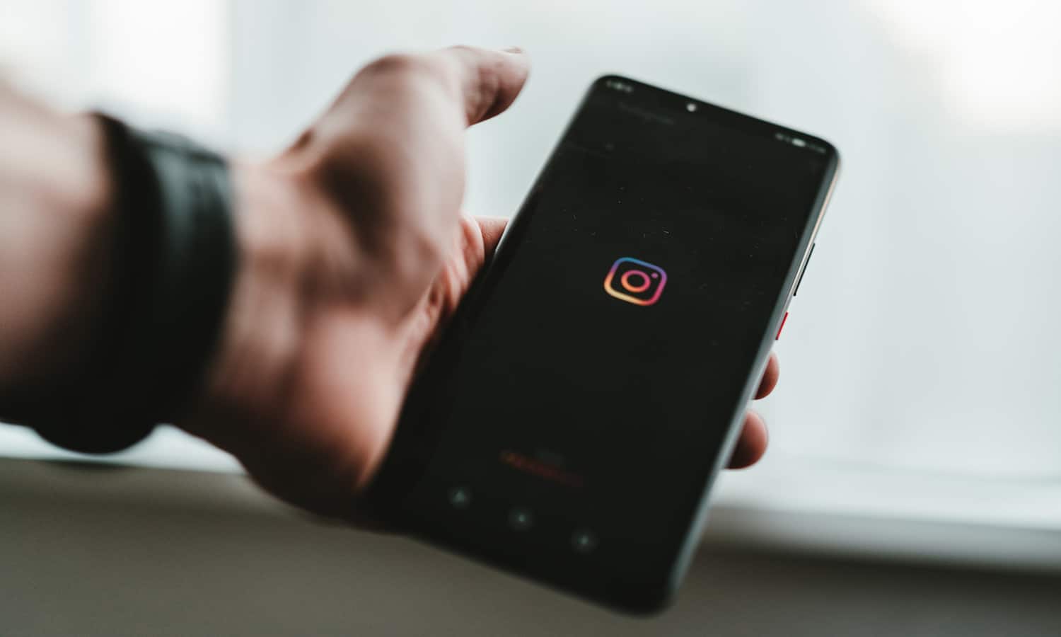 5 Mental Health Instagram Accounts You Should Follow