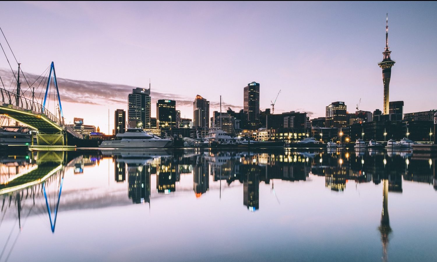 cityscape photo during daytime