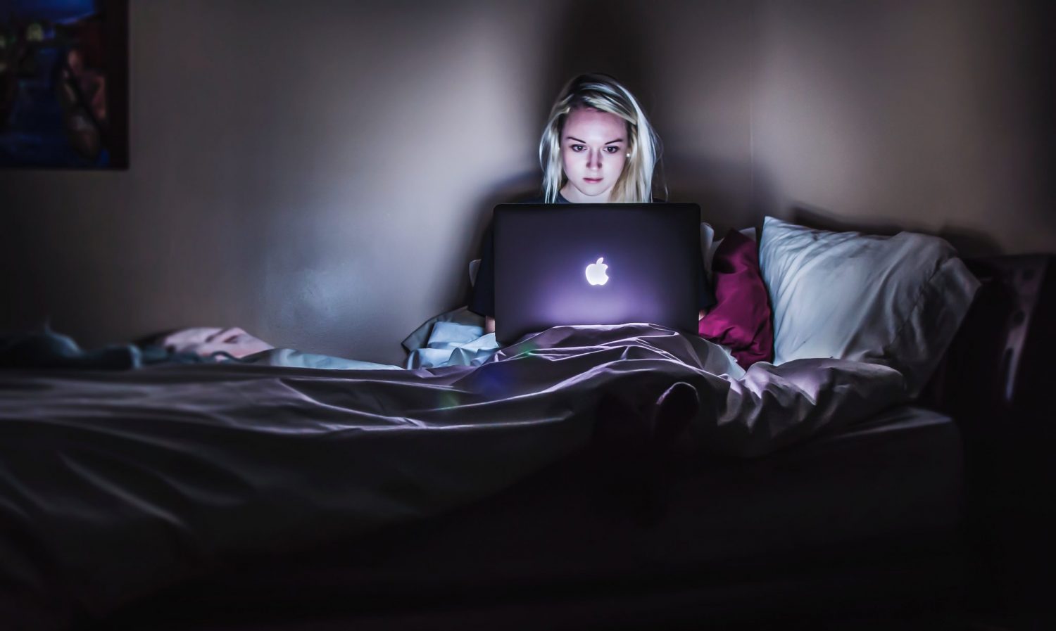 This Bedtime Habit Is More Common And Harmful Than You Think