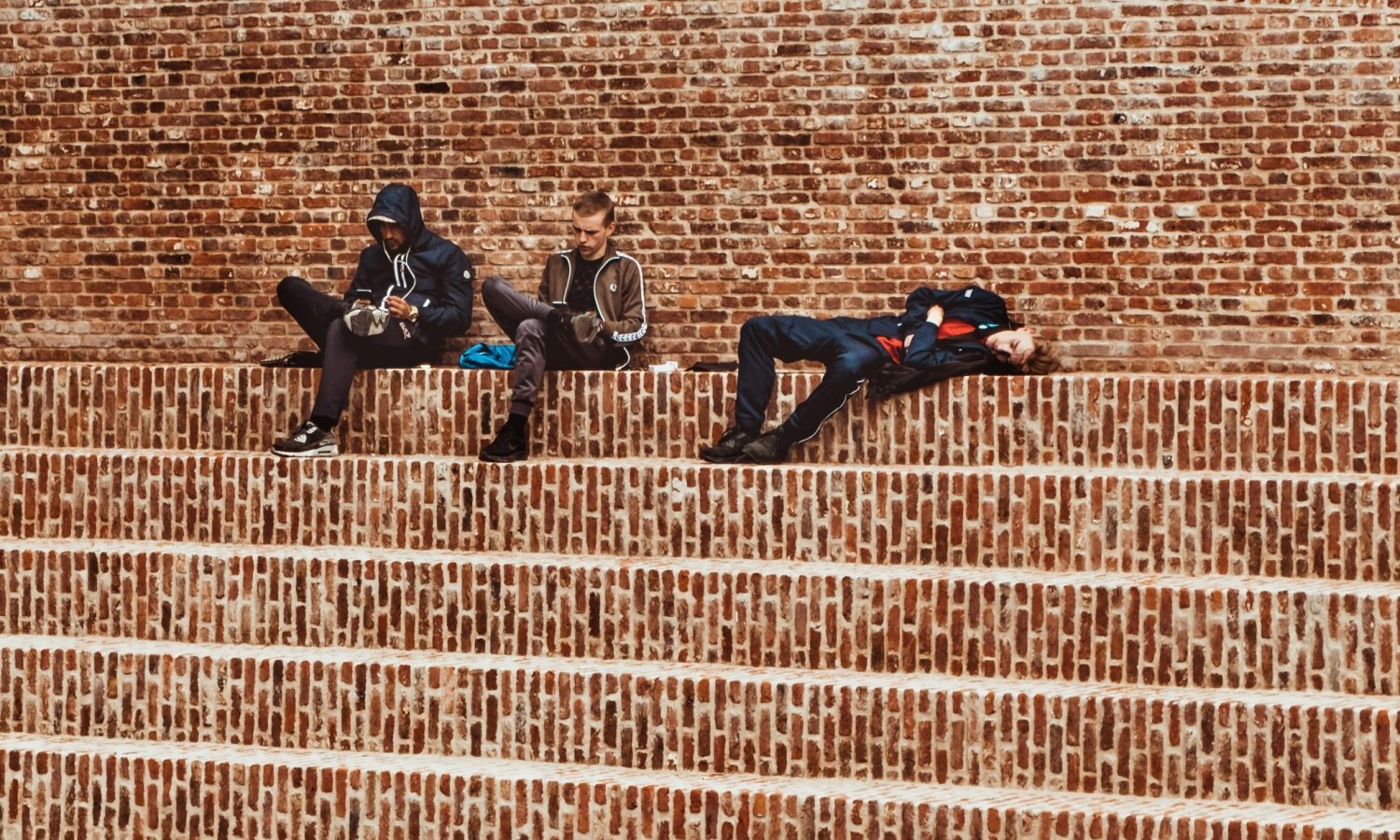Teens More Likely To Binge On Weed And Alcohol If They Do This