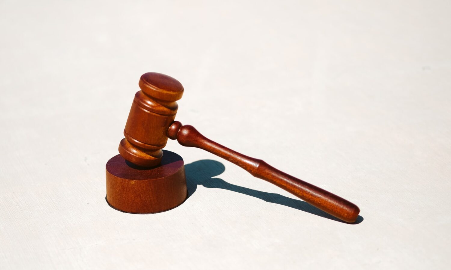 Judge Apologizes After Berating A Cancer Patient Over Weeds In Front Yard
