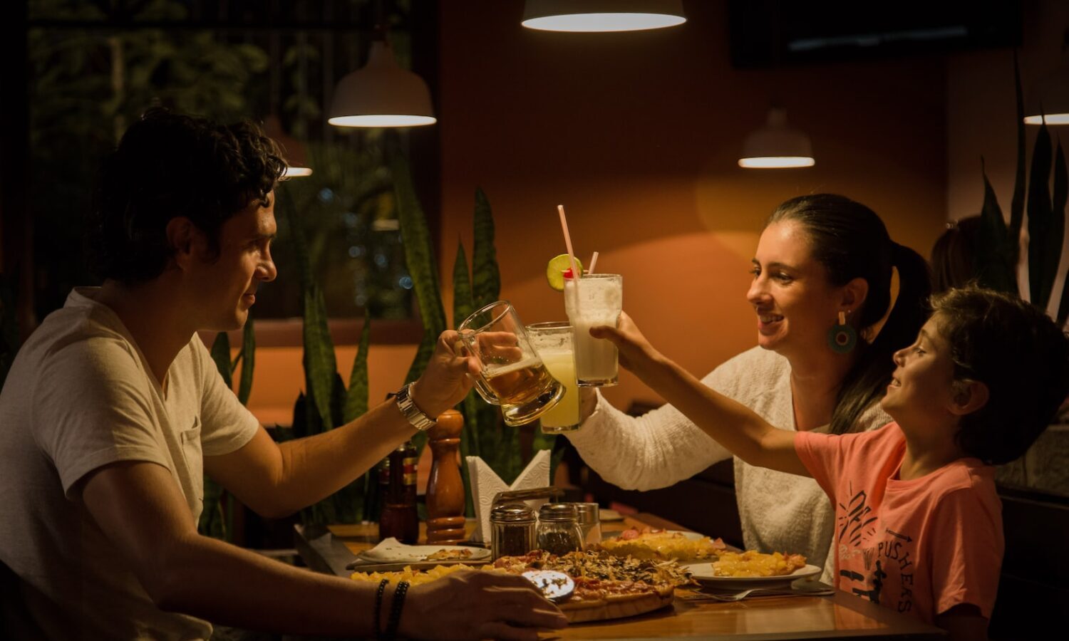 Study Says Eating Dinner At This Time Is Best For Weight Loss